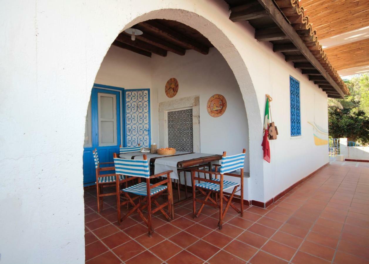 Villa Delle Terrazze Punta Secca Luaran gambar
