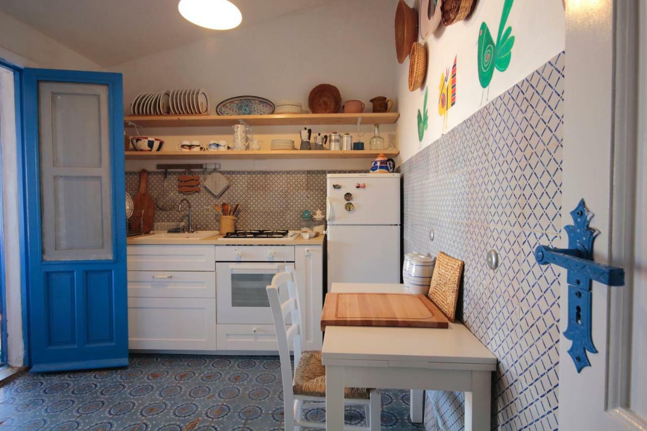 Villa Delle Terrazze Punta Secca Luaran gambar